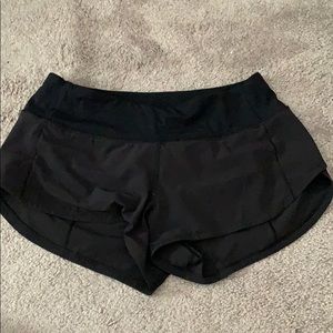 Lululemon Speed Up Shorts 2.5” Size 4 Black